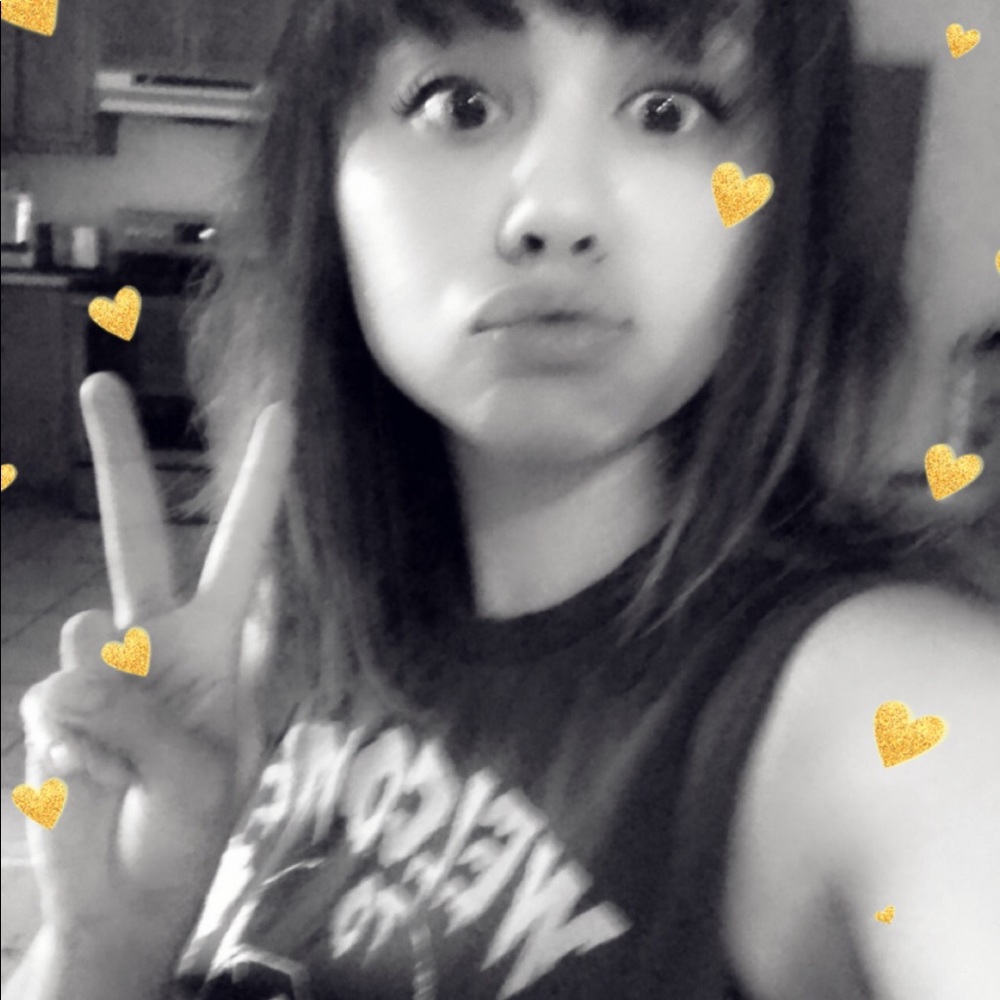 Meet your Posher, Gabriela